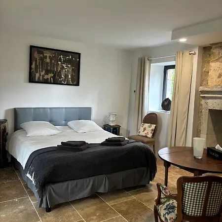 Chateau De Lestang B&B