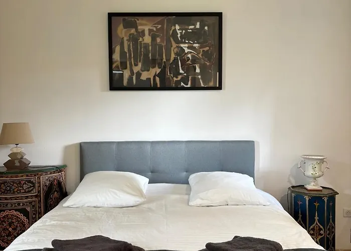 Chateau De Lestang فندق مبيت وإفطار