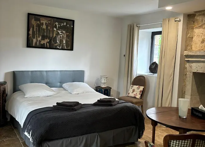 Chateau De Lestang فندق مبيت وإفطار