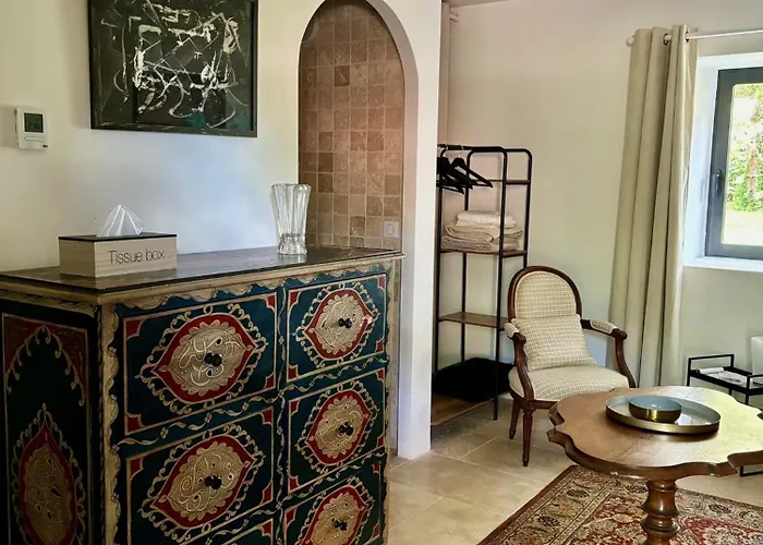 فندق مبيت وإفطار Chateau De Lestang Savignac (Aveyron)