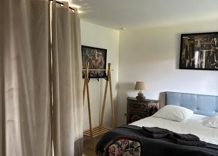 Chateau De Lestang فندق مبيت وإفطار