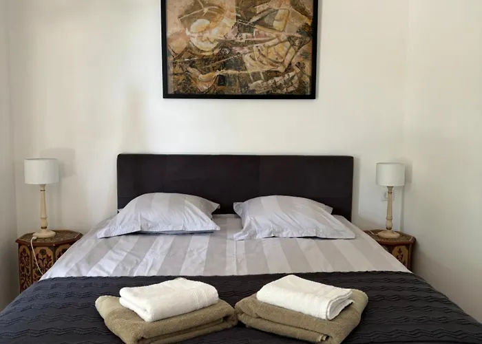 فندق مبيت وإفطار Chateau De Lestang