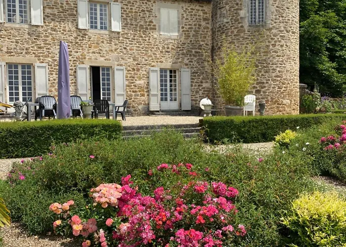 Chateau De Lestang 3* Savignac (Aveyron)