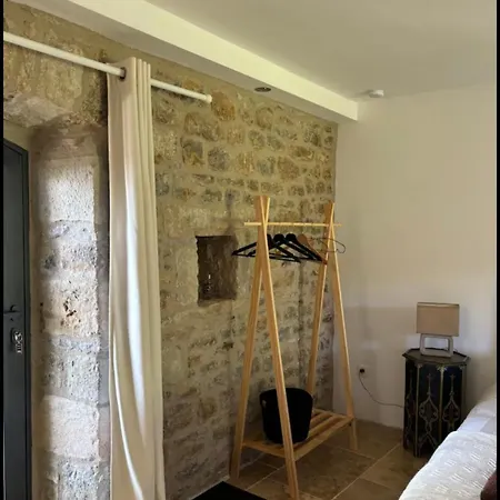 Chateau De Lestang Alojamento de Acomodação e Pequeno-almoço 3*